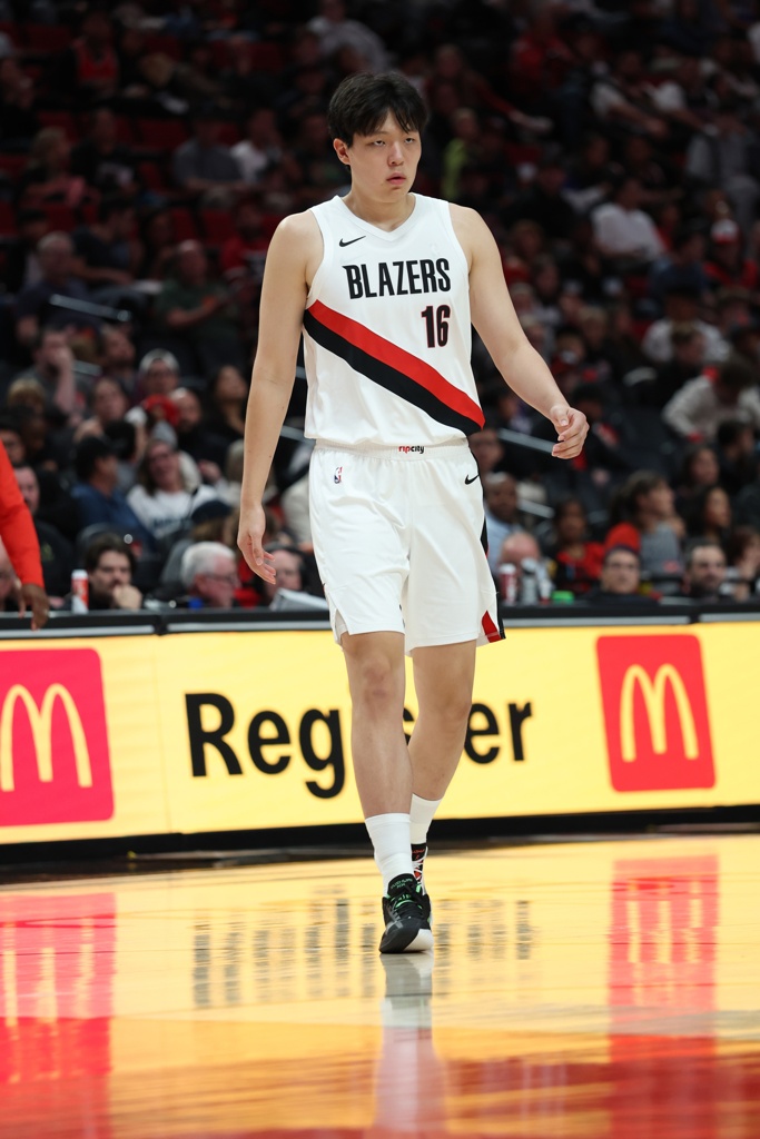 記者：這場不會動搖教練用五小的決心 楊瀚森的輪換短期內難改變